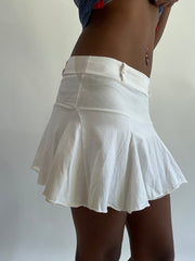 wag drop | taille: XS · couleur: blanc · article: jupe · détails: plissé + longueur mini