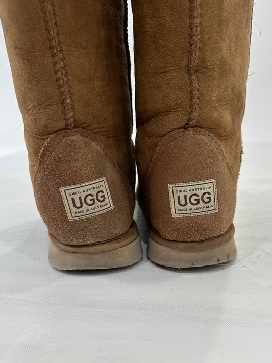 ⭐️ BEST PICKS | color: marrón · prenda: botas · detalles: clásico + alto + piel de oveja + UK5 + 5.5 + UGG