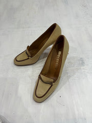 back to school drop | size 5 cream heels with copper chain strap