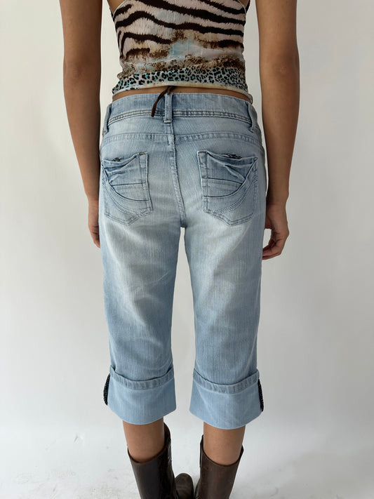 festival drop | medium blue denim cropped capris