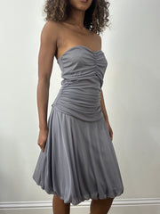 vintage edit: valentine’s day | taille: S/M · couleur: gris · article: haut bandeau · détails: longueur midi