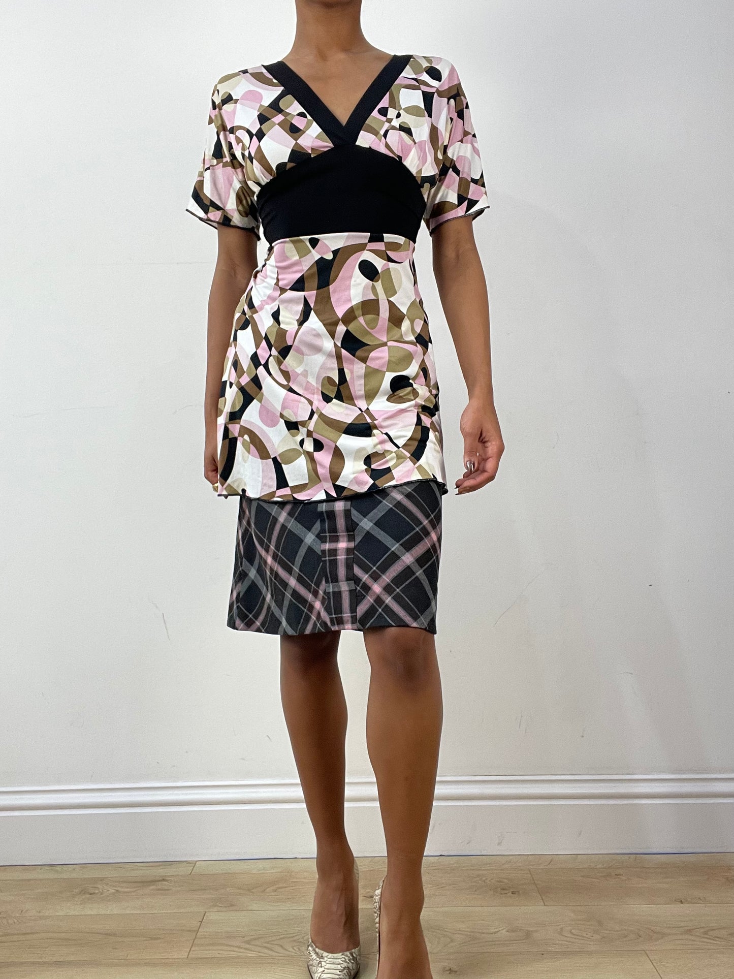 vintage edit thirty-six | small pink fitted short sleeve top