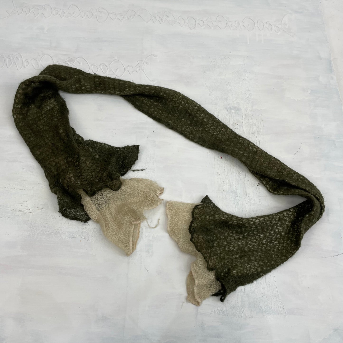 💚 GORPCORE DROP | green and cream knit scarf