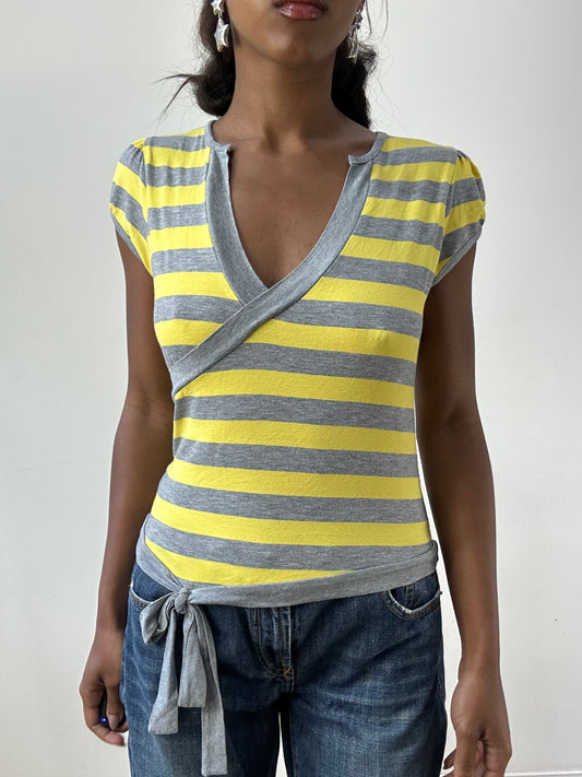 BEST PICKS | small yellow and grey wrap style tshirt