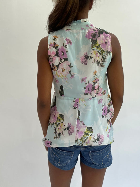 💚colourmaxxing drop | small blue orsay floral sleeveless top