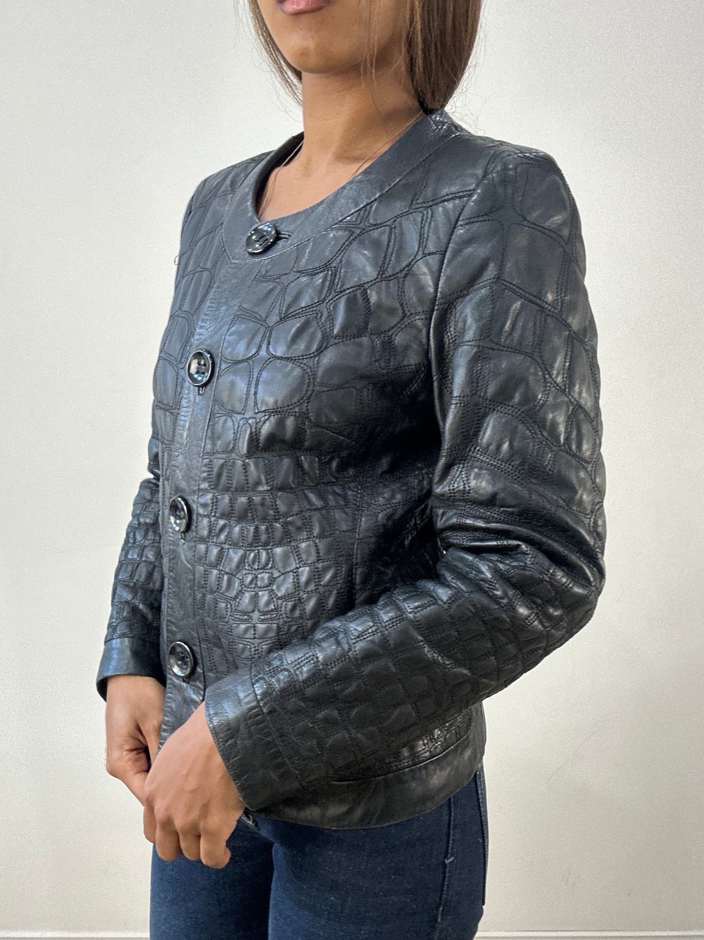 BEST PICKS | small black leather fitted jacket