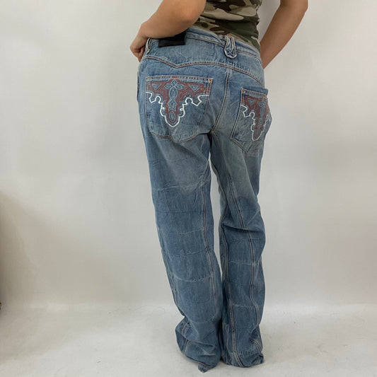 INSTA BADDIE DROP | medium light blue baggy jeans