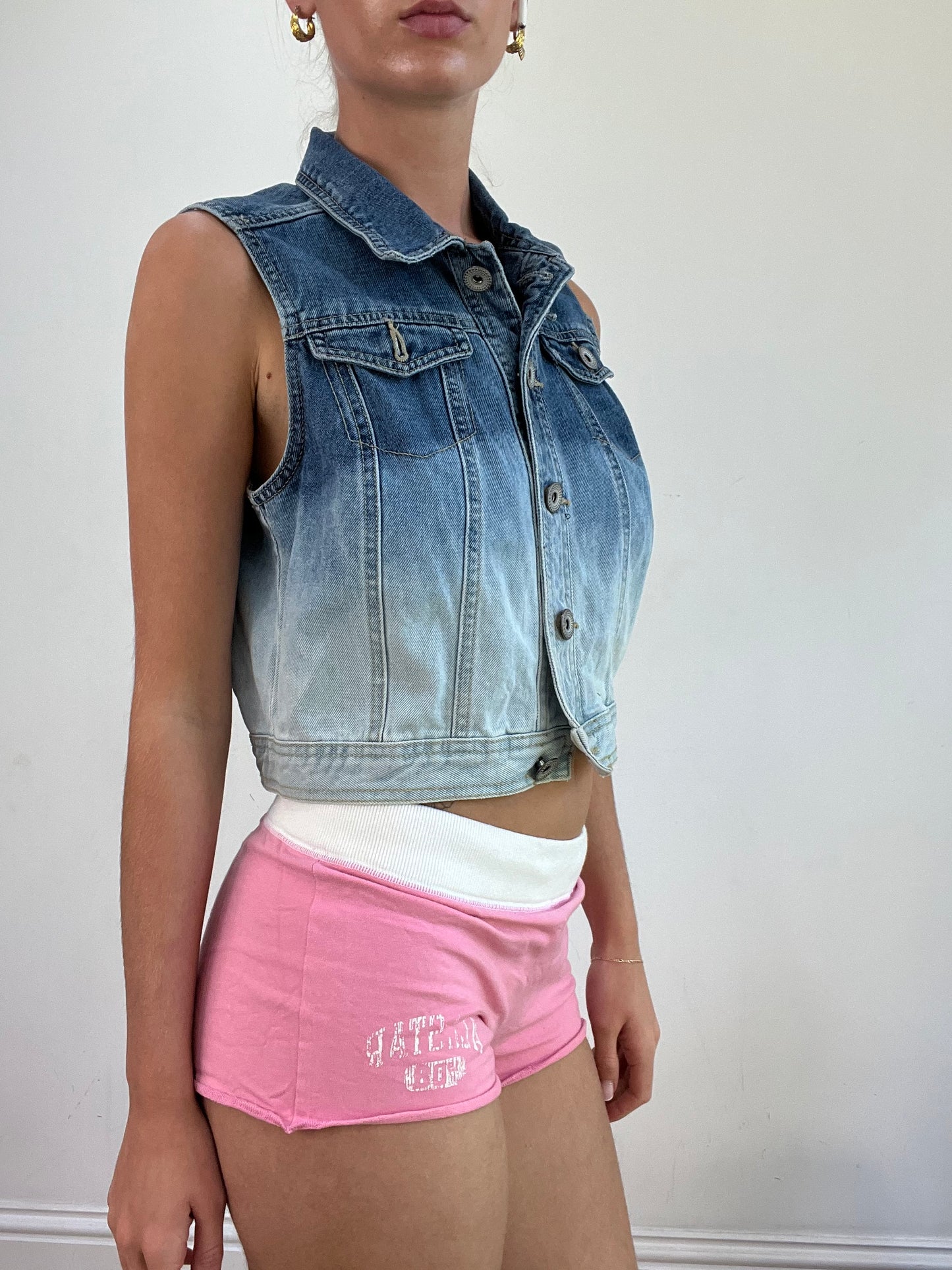💻💚 miley cyrus edit | small blue denim sleeveless jacket with ombre effect