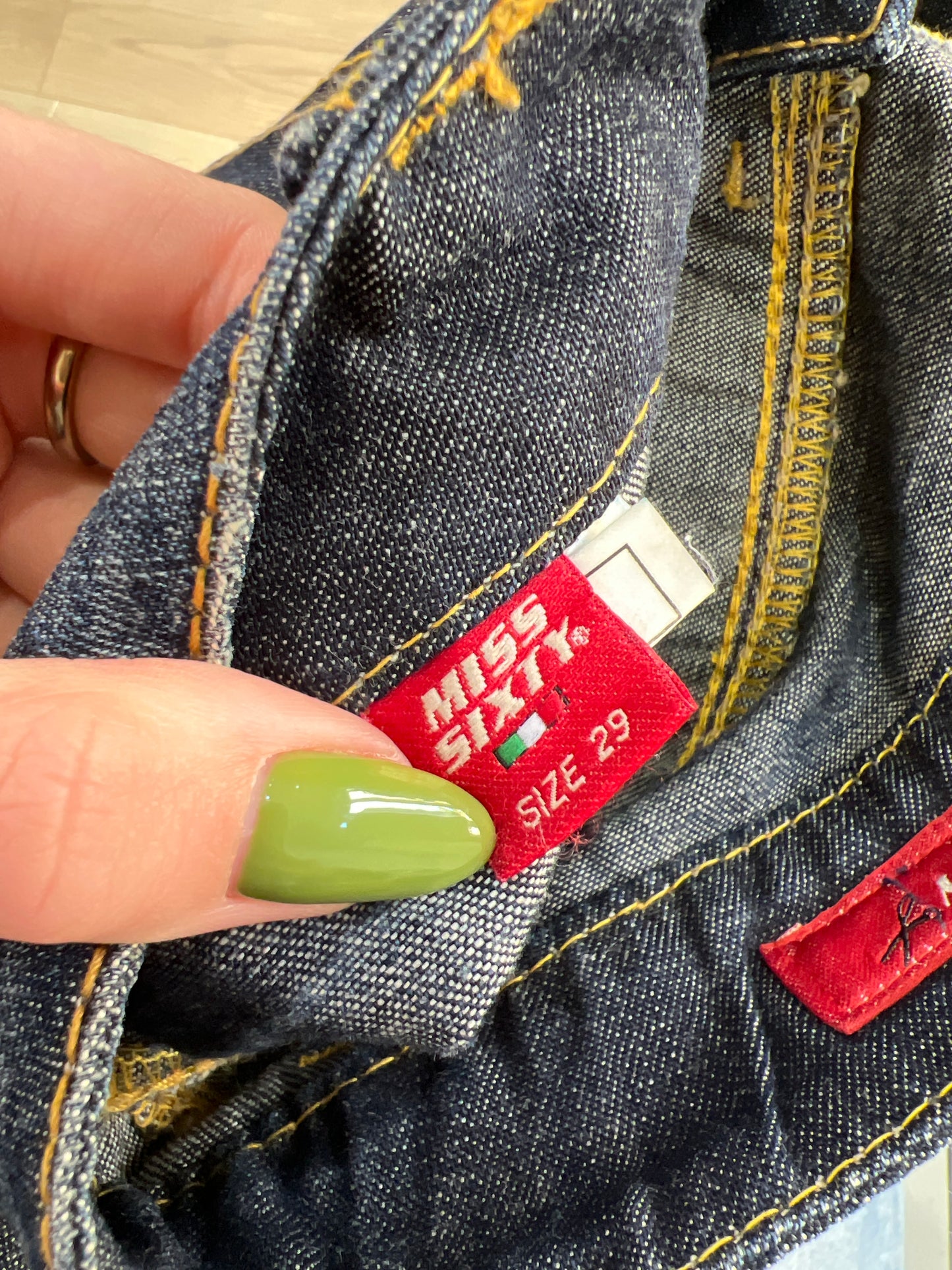 vintage edit seventeen | small dark wash miss sixty capri jeans