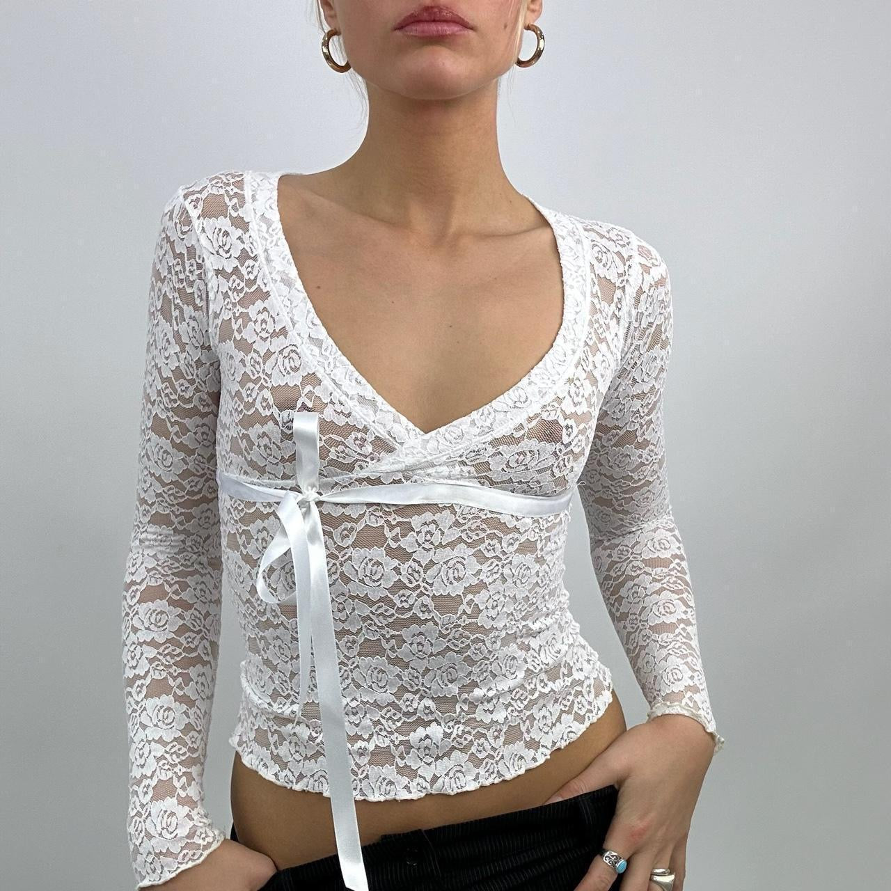 #421 SAMPLE SALE | small white long sleeve belle