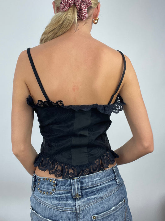 💻ADDISON RAE DROP | small black cami top with frill lace trim