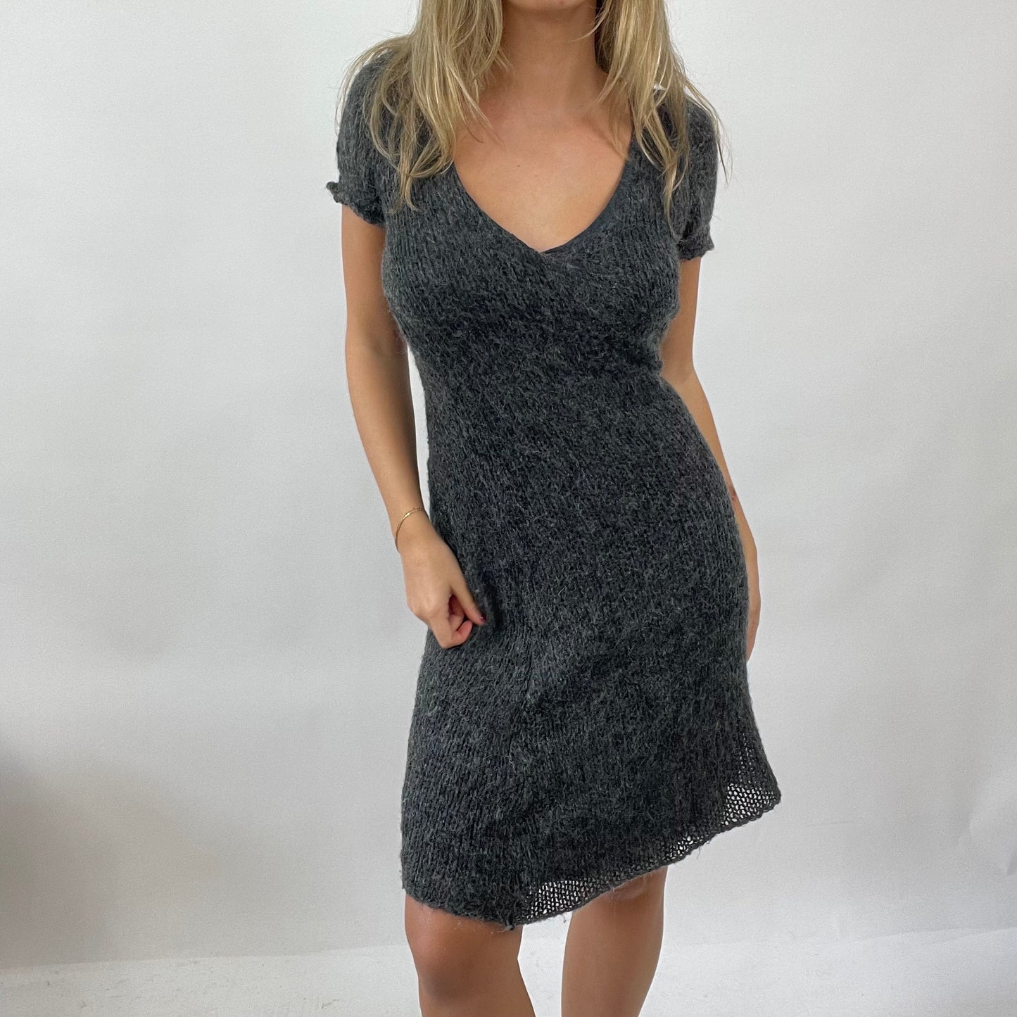 90s MINIMALISM DROP | small grey knit short sleeve dress