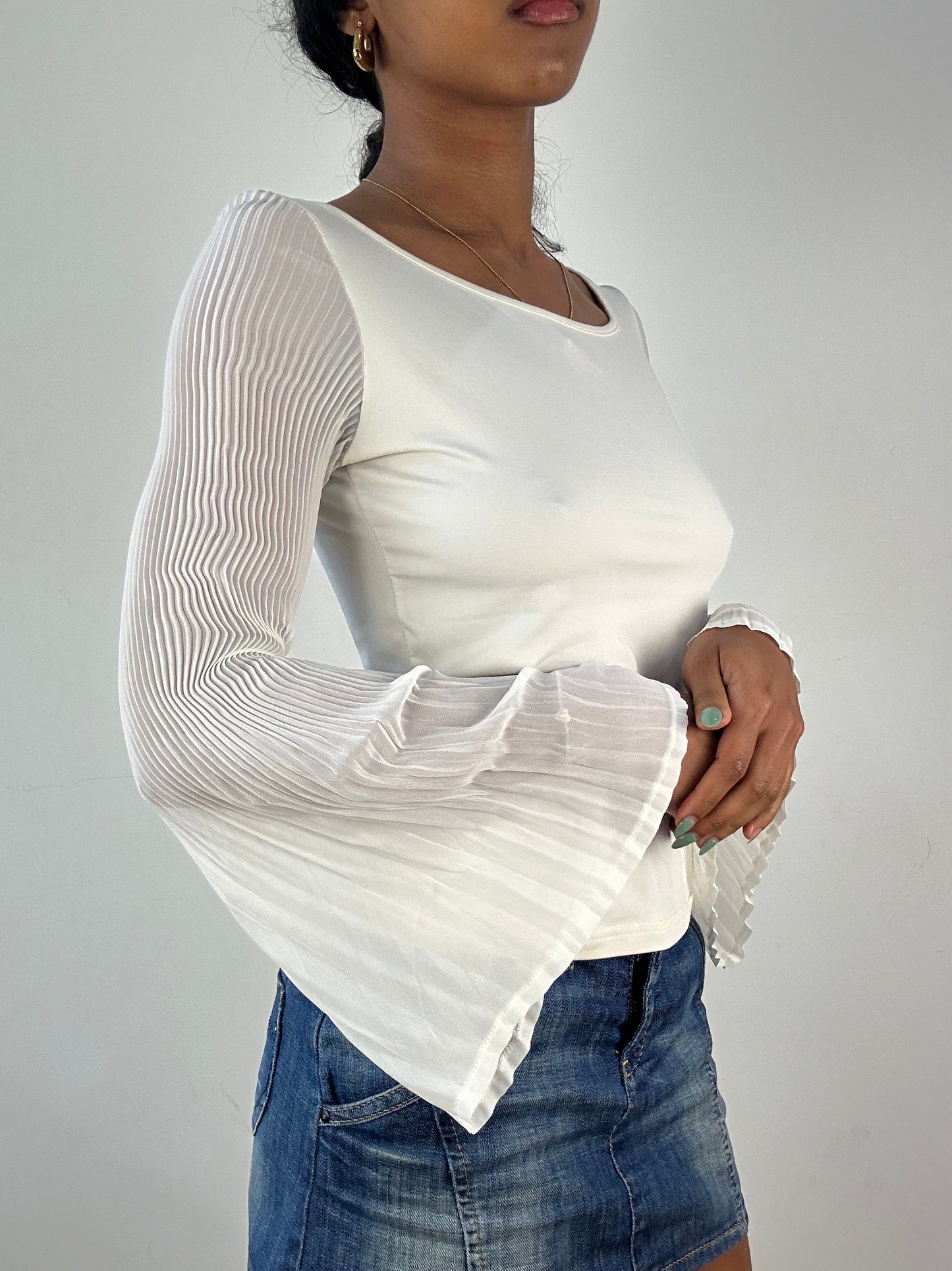 vintage edit: tops | small white long sleeve top with sheer pleated sleeves