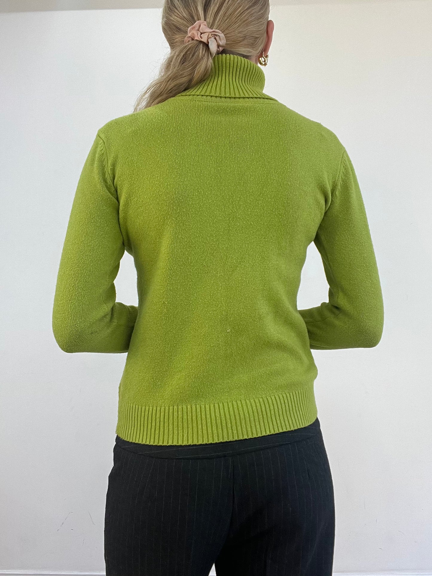 vintage edit thirteen | medium green roll neck jumper