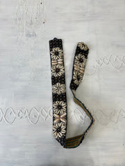 COASTAL COWGIRL DROP |grey belt with white shells all over