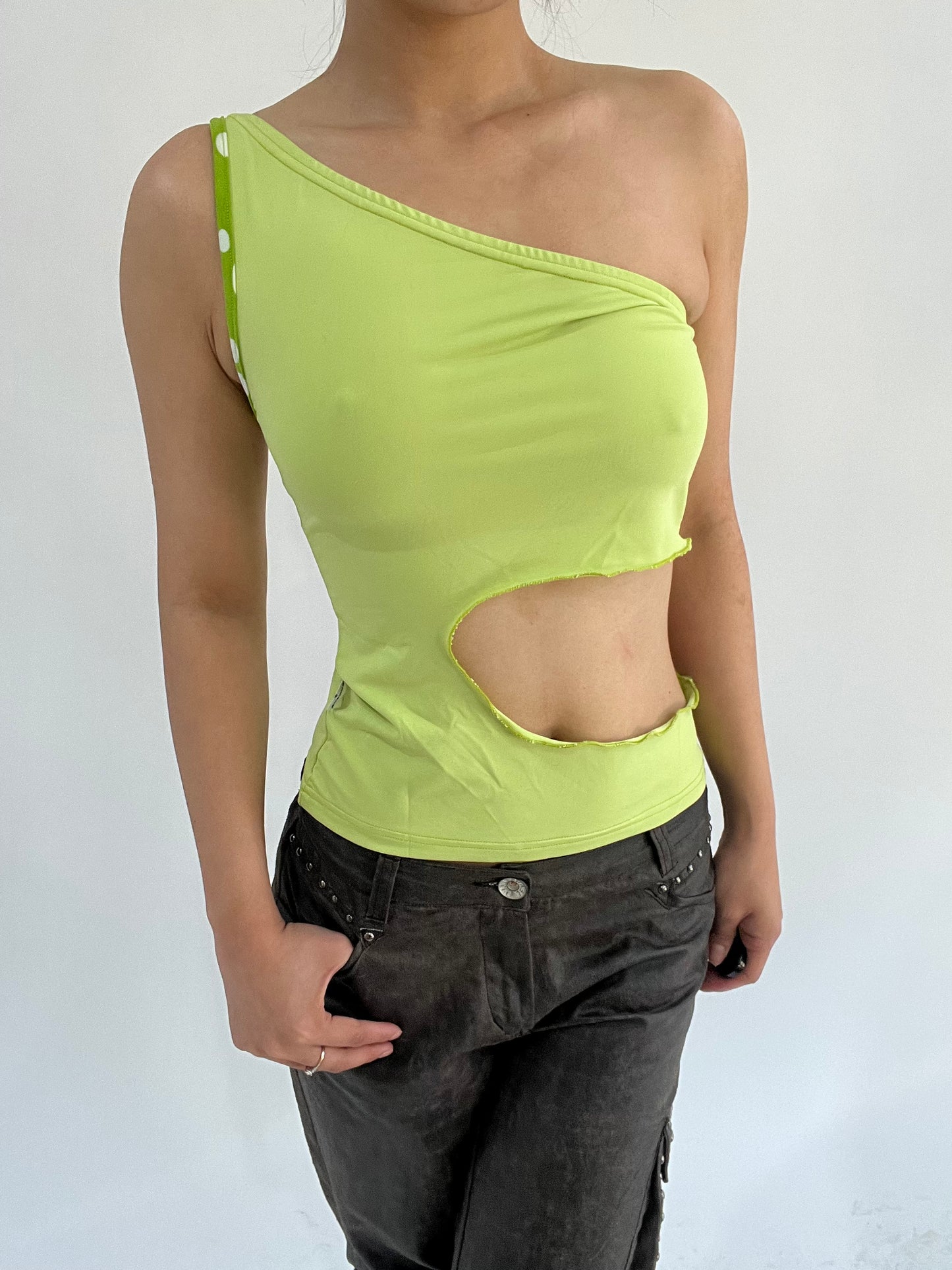‼️ | small green sleeveless polka dot detail top