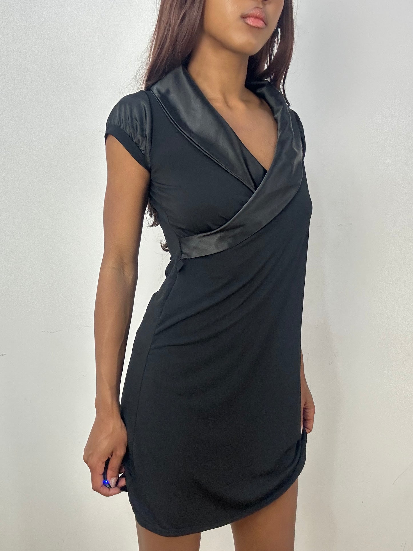 BEST PICKS | small black short sleeve mini dress with collar detail