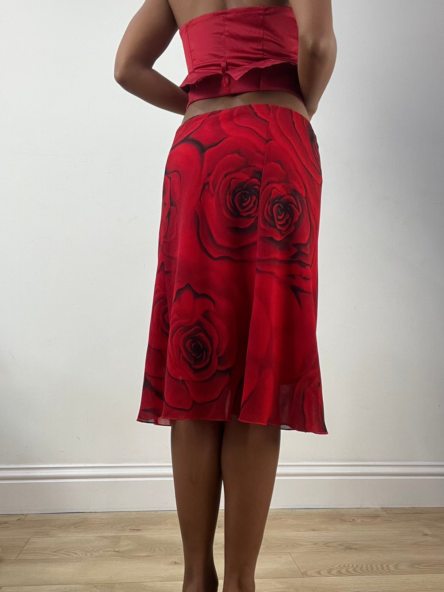 BEST PICKS | small red mesh overlay midi skirt with rose print