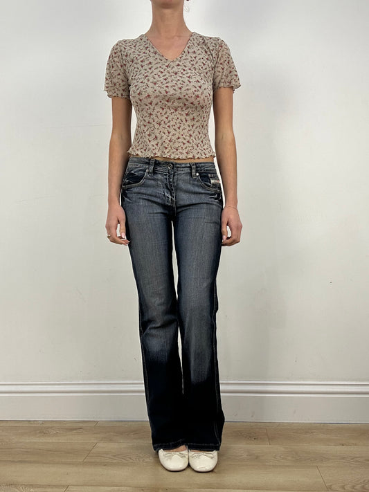 countryside | medium grey mesh floral top