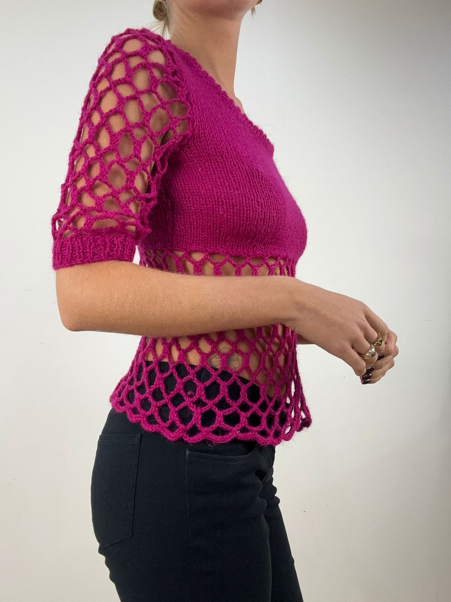 BONFIRE NIGHT | medium pink knitted short sleeved jumper