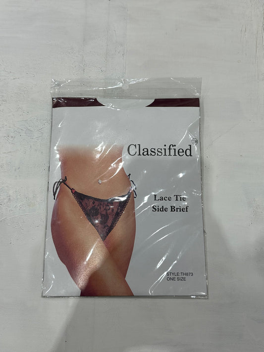 vintage edit: valentine’s day | one size black floral tie up thong