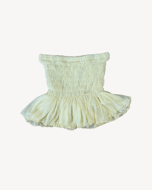 the poppy skort in butter yellow