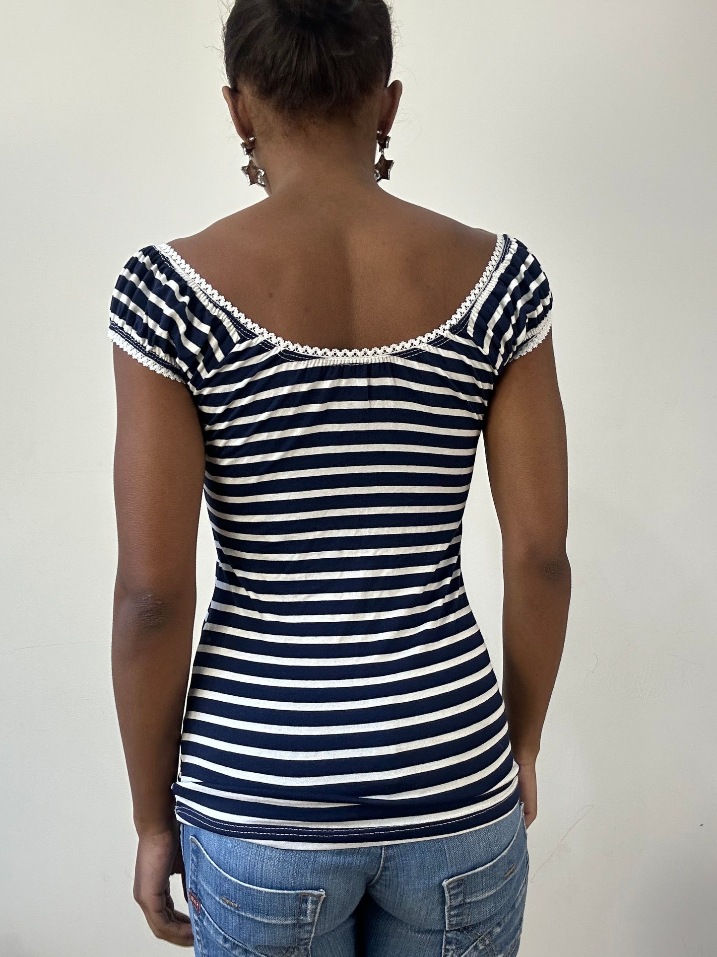 BEST PICKS | small white and navy blue stripe blouse