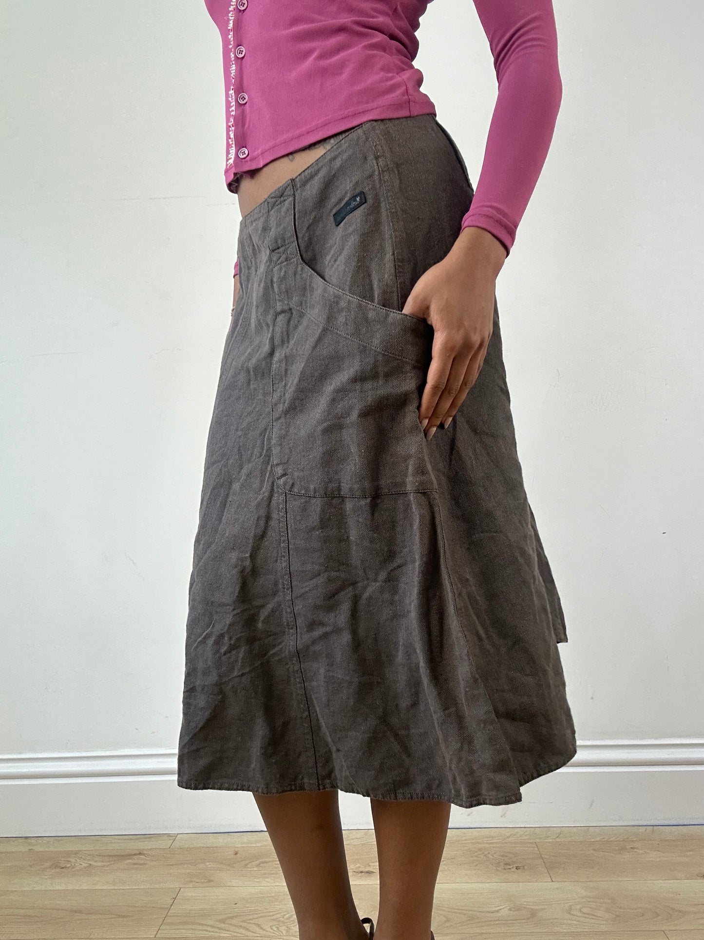vintage edit twenty-one | medium brown marlboro classics midi skirt