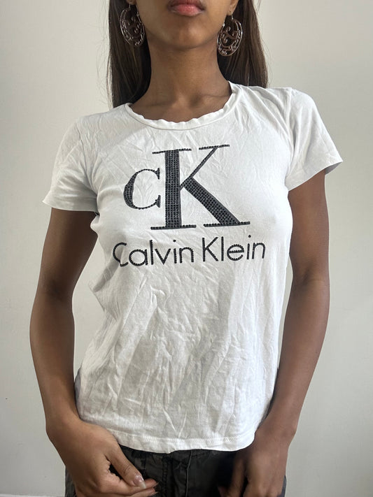 2016 edit | small white calvin klein rhinestone logo t-shirt