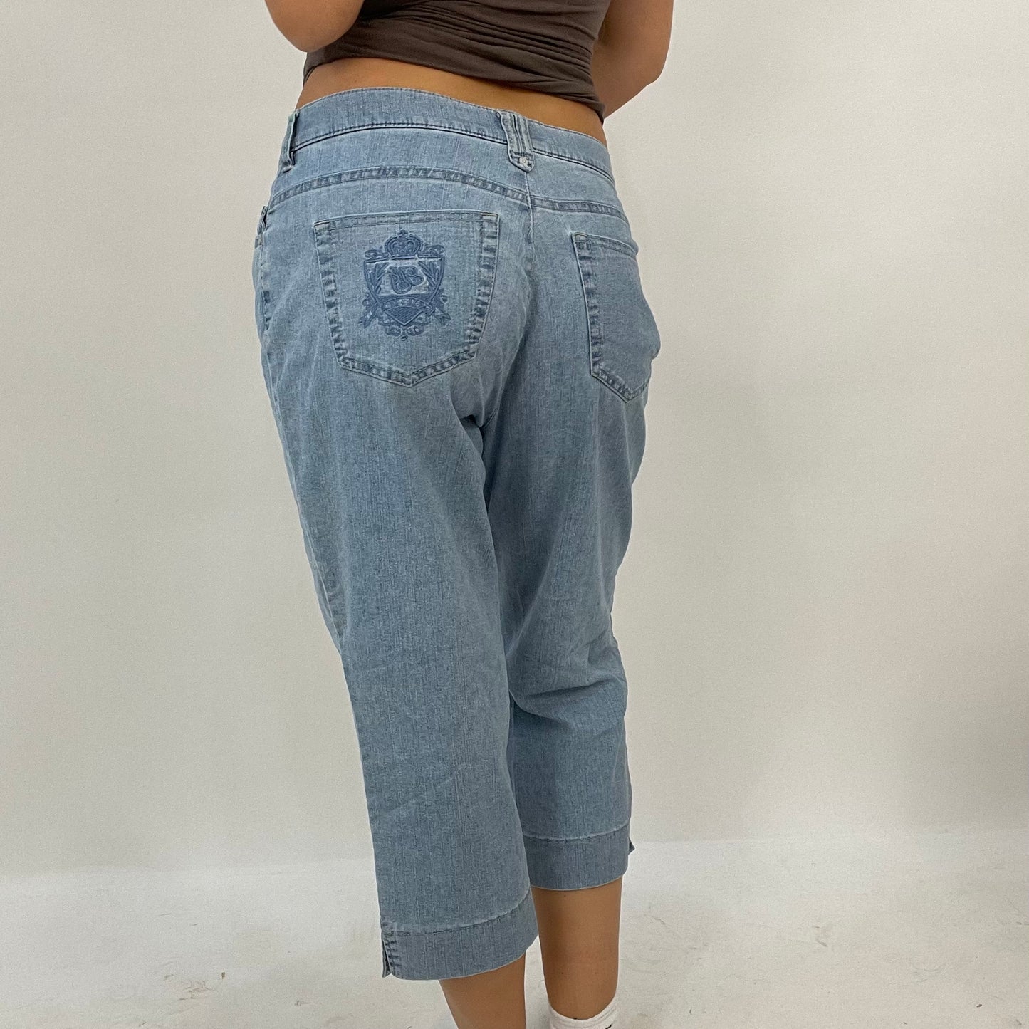 💻 BLOKECORE DROP | small blue capri jeans