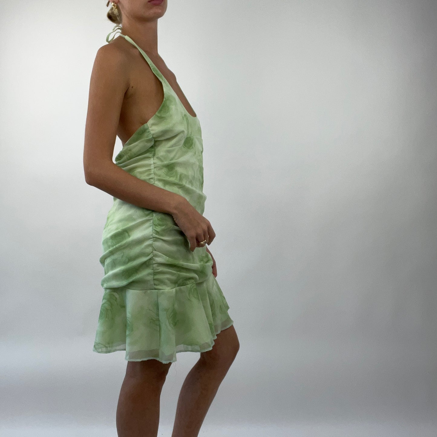 💻PROM SEASON DROP | medium green floral halterneck mesh ruched dress