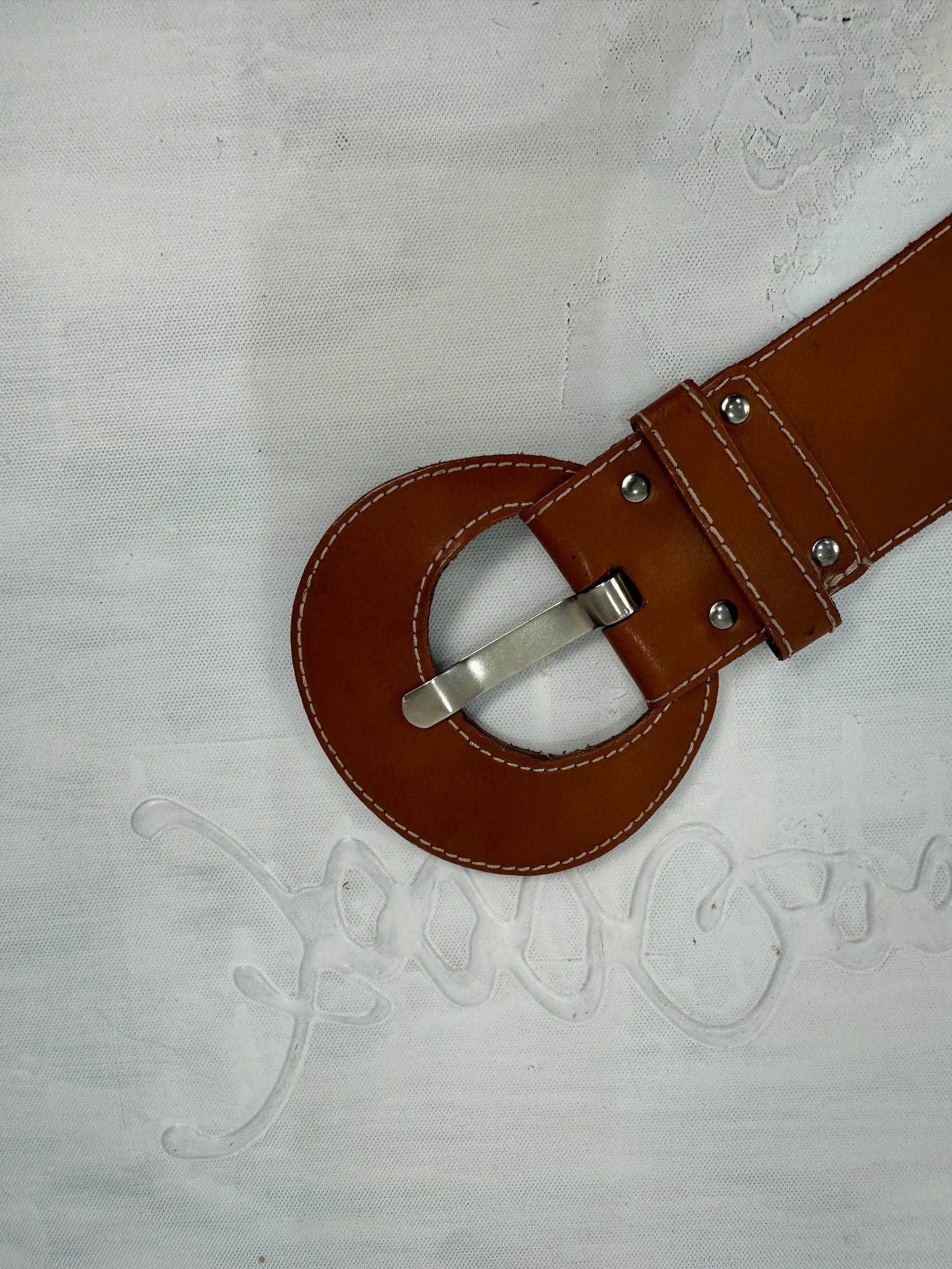 vintage edit: indie sleaze | brown leather belt with buckle detail