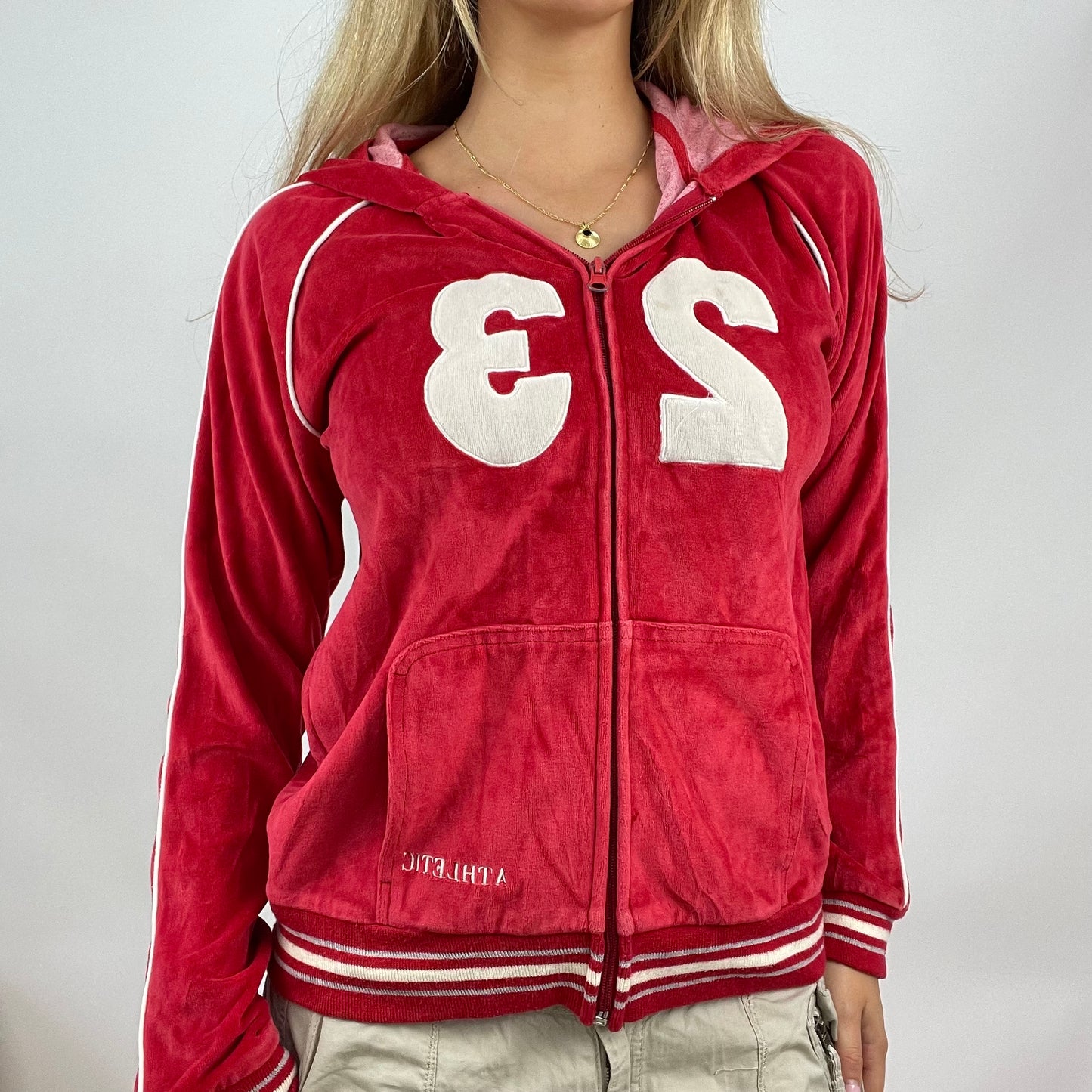 INSTA BADDIE DROP | small red velour sporty hoodie