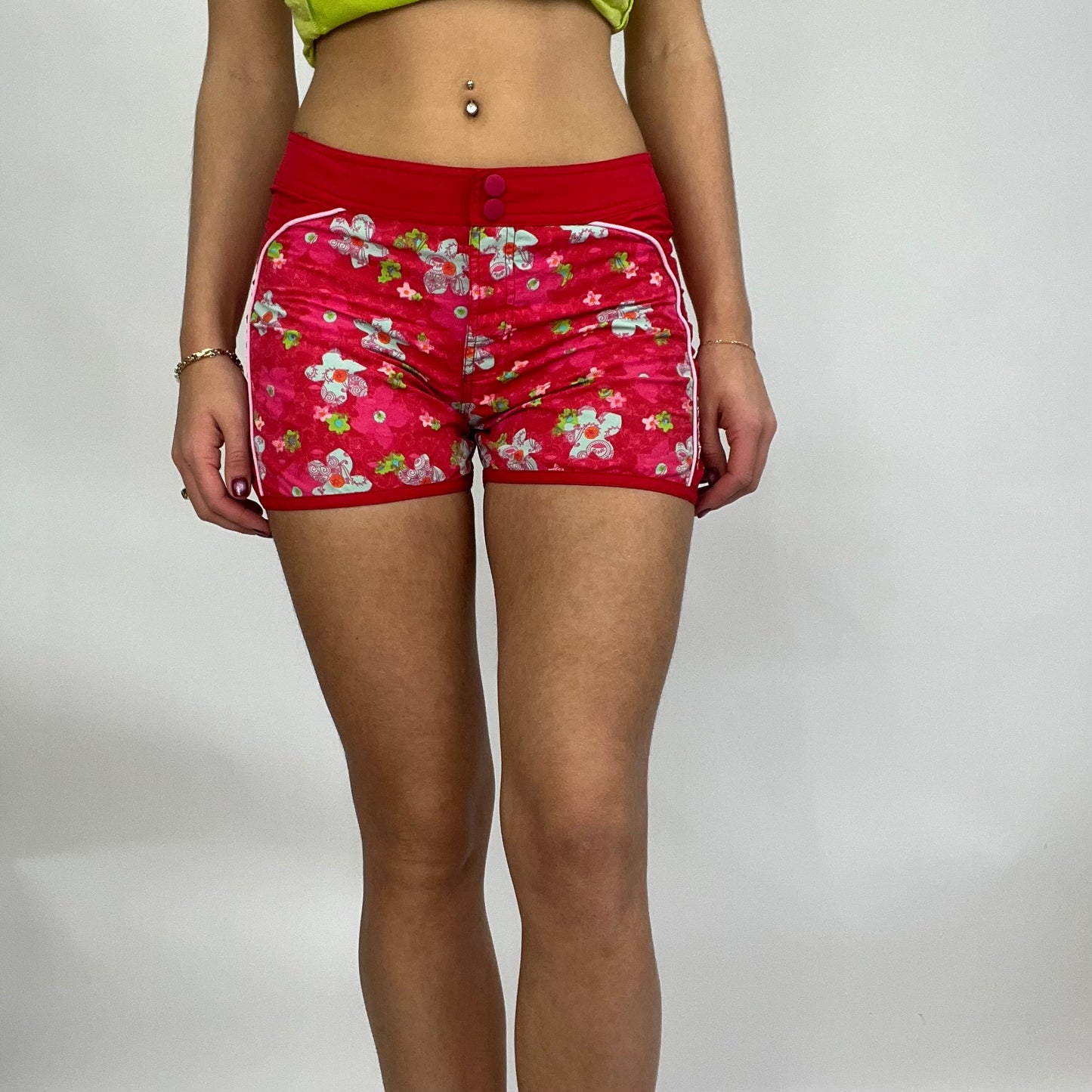 💚 💻 SUMMER ‘IT GIRL’ DROP | small floral red board shorts