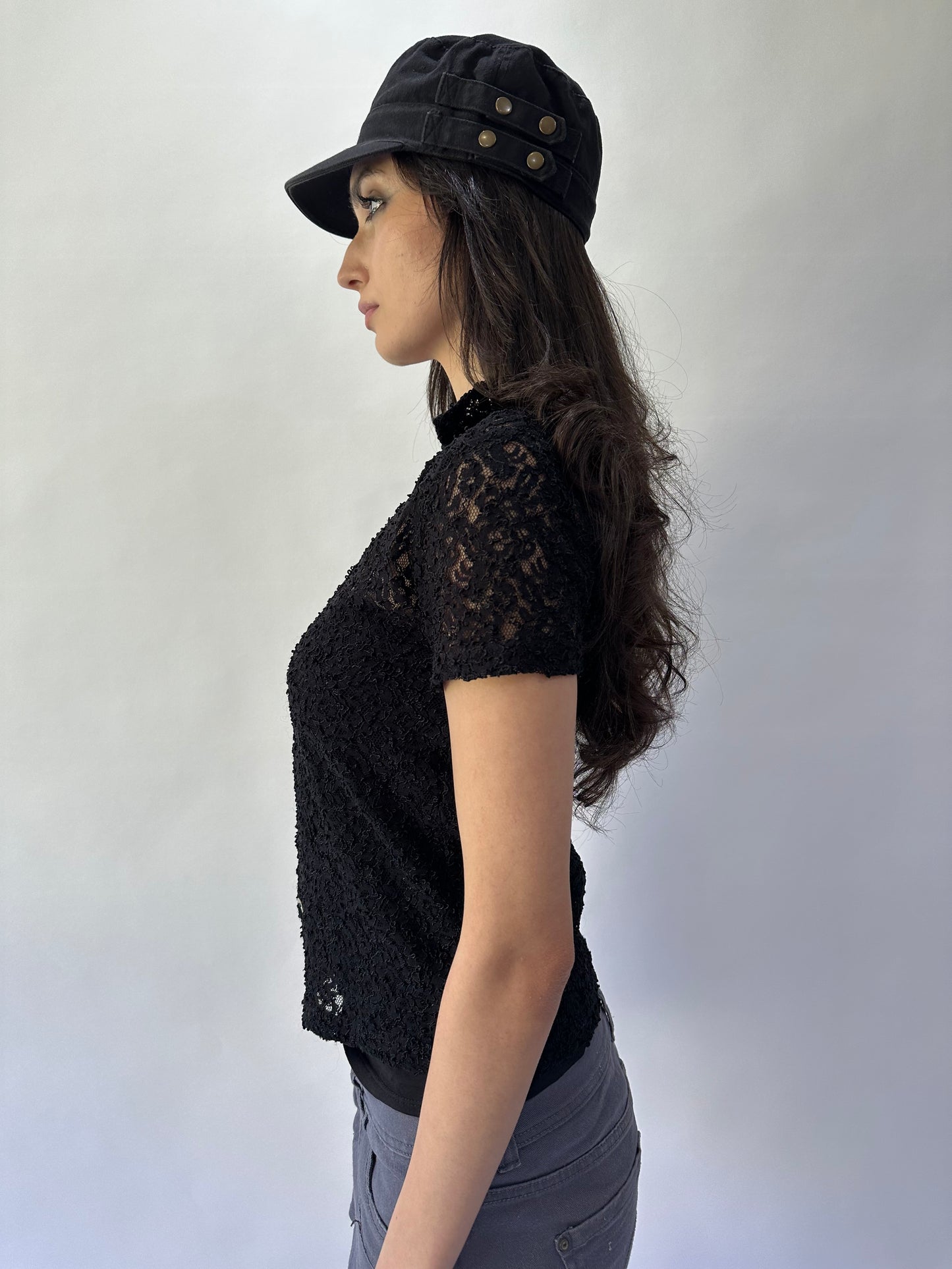 devil wears prada | small black lace short sleeve top