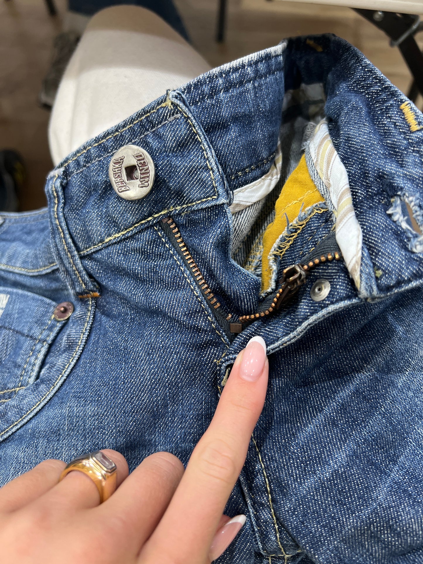 💻EUROS DROP | extra small old label bershka jorts