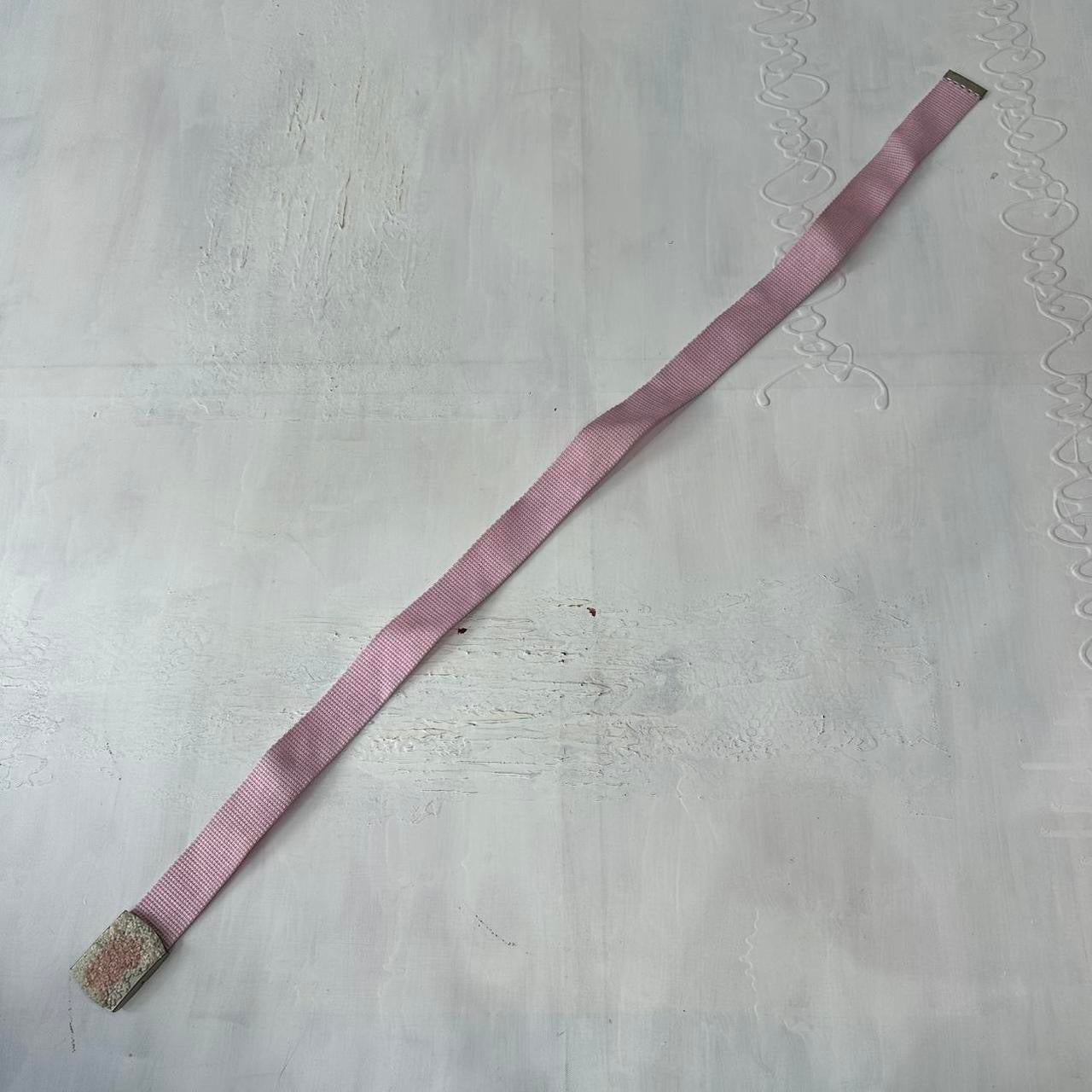 💻 GENERAL | one size pink nylon belt with silver beaded buckle strap