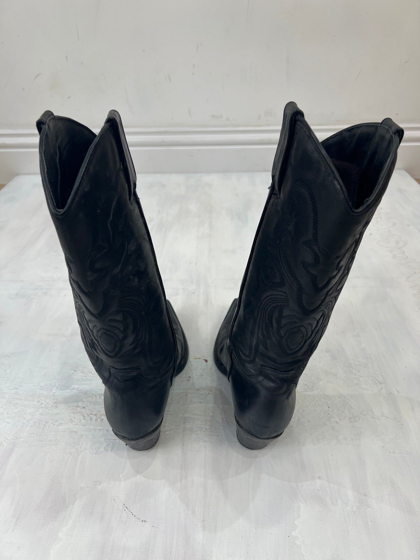 ⭐️vintage edit eleven | black leather cowboy boots