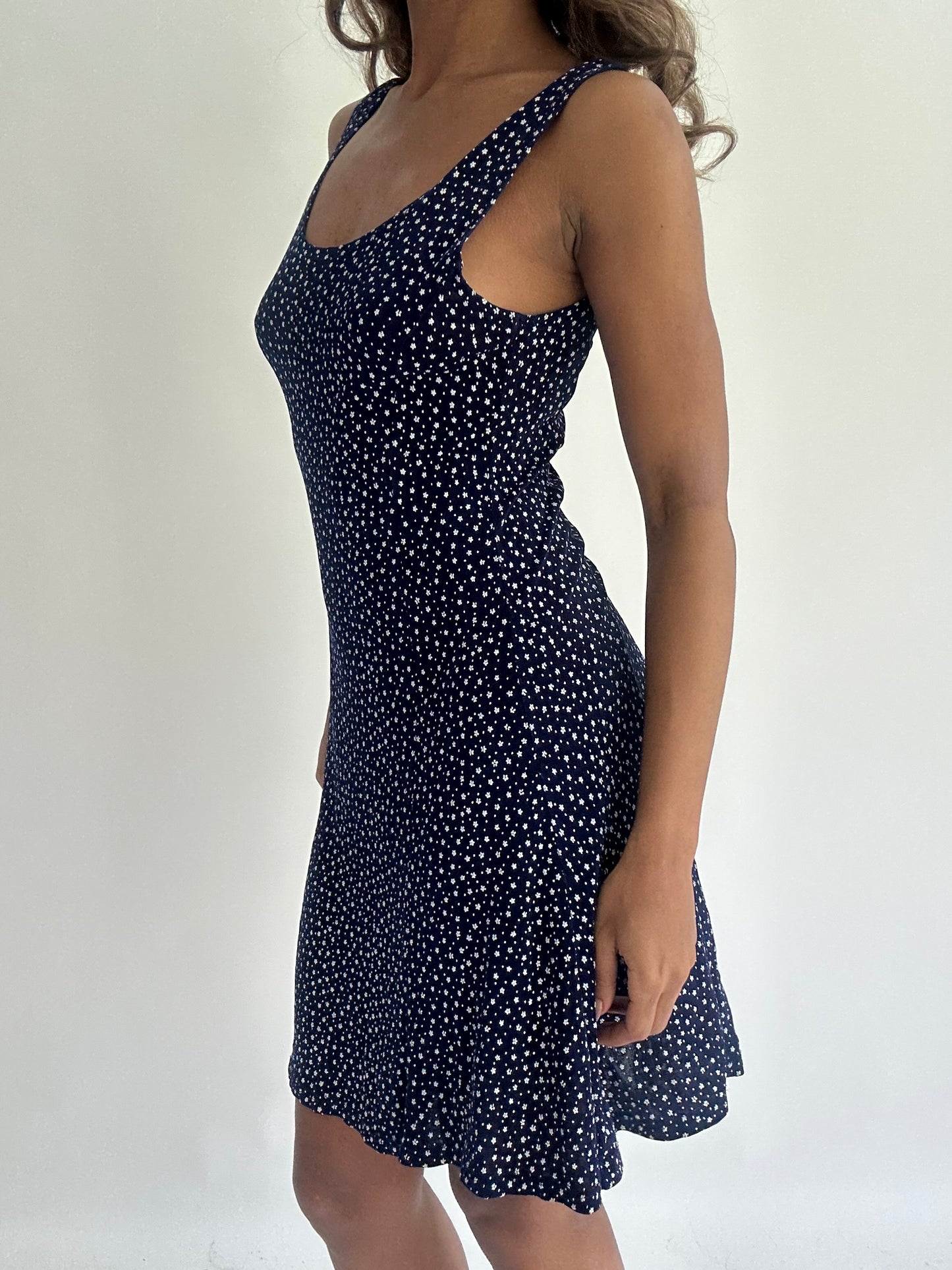 wedding guest drop | small/medium blue floral midi dress