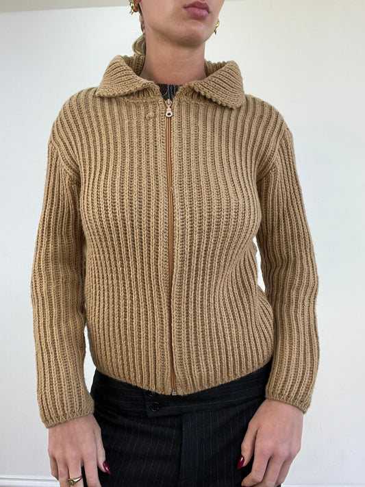vintage edit thirteen | small light brown knitted ribbed zip jumper