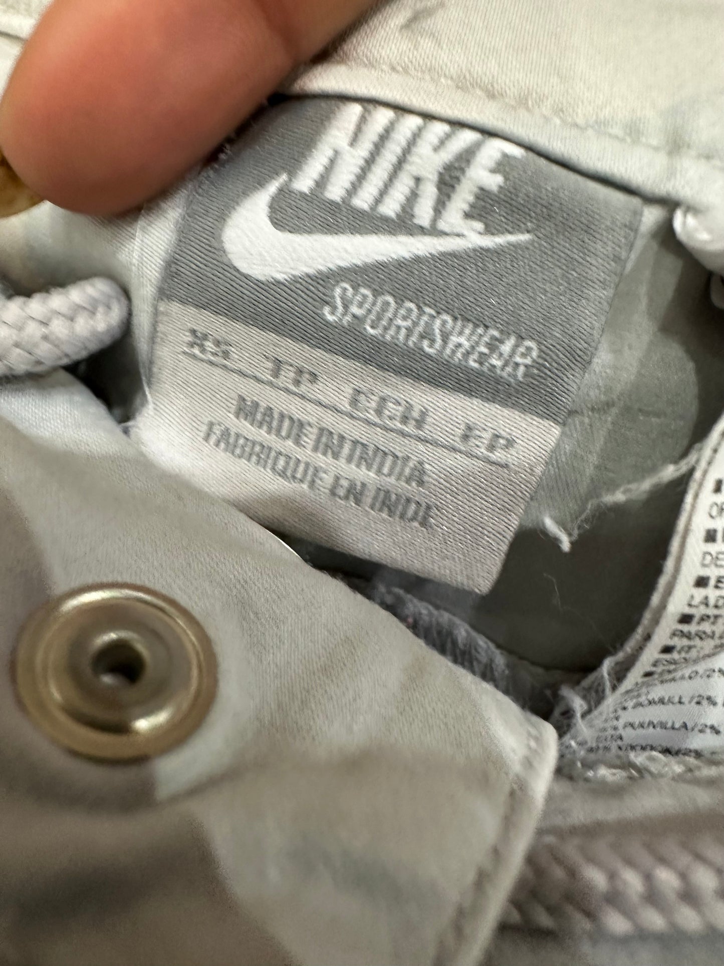 vintage edit thirty-three | extra small grey nike cargo capris