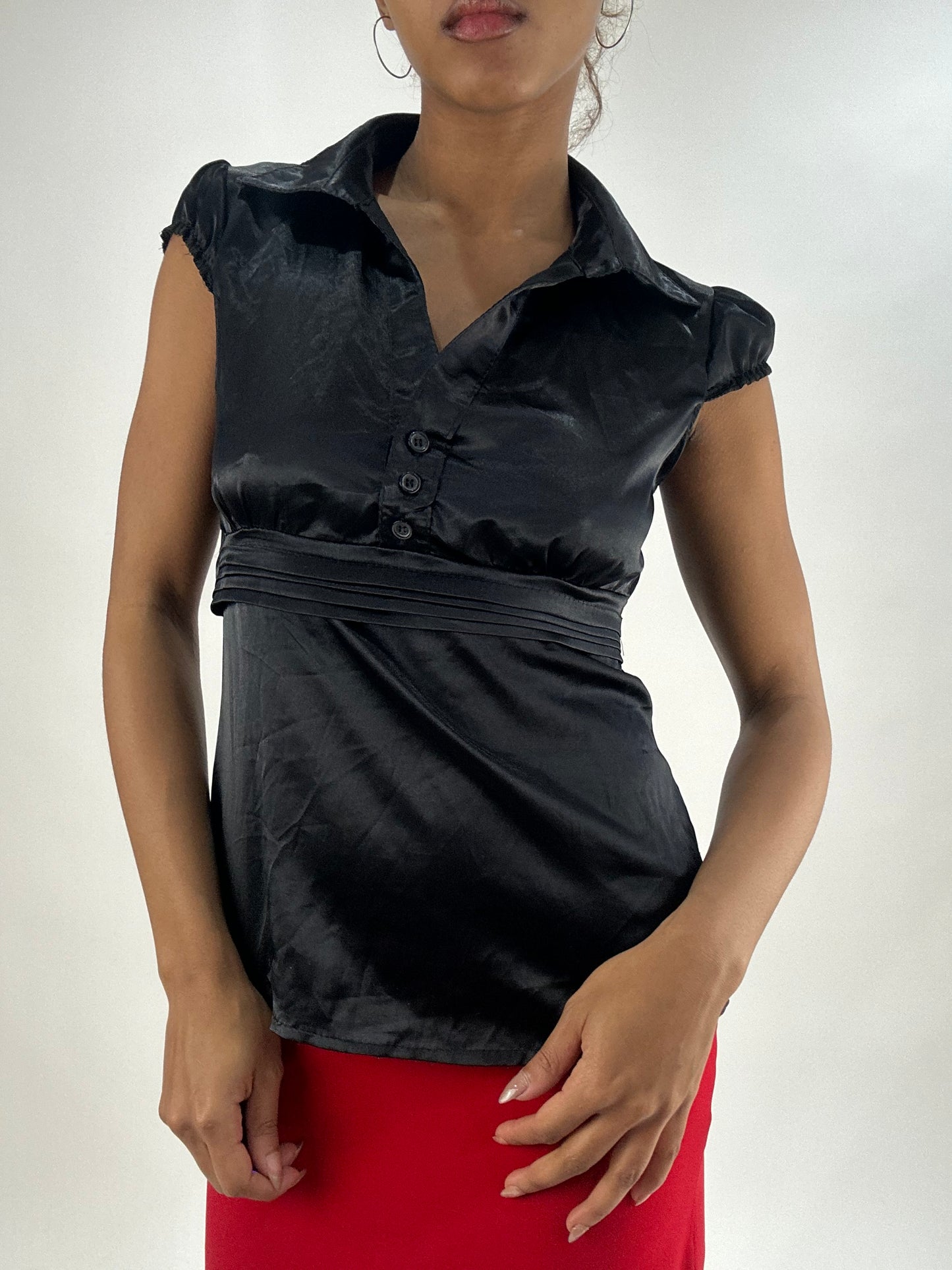 vintage edit thirty-five | small black short sleeve top with tie up detail
