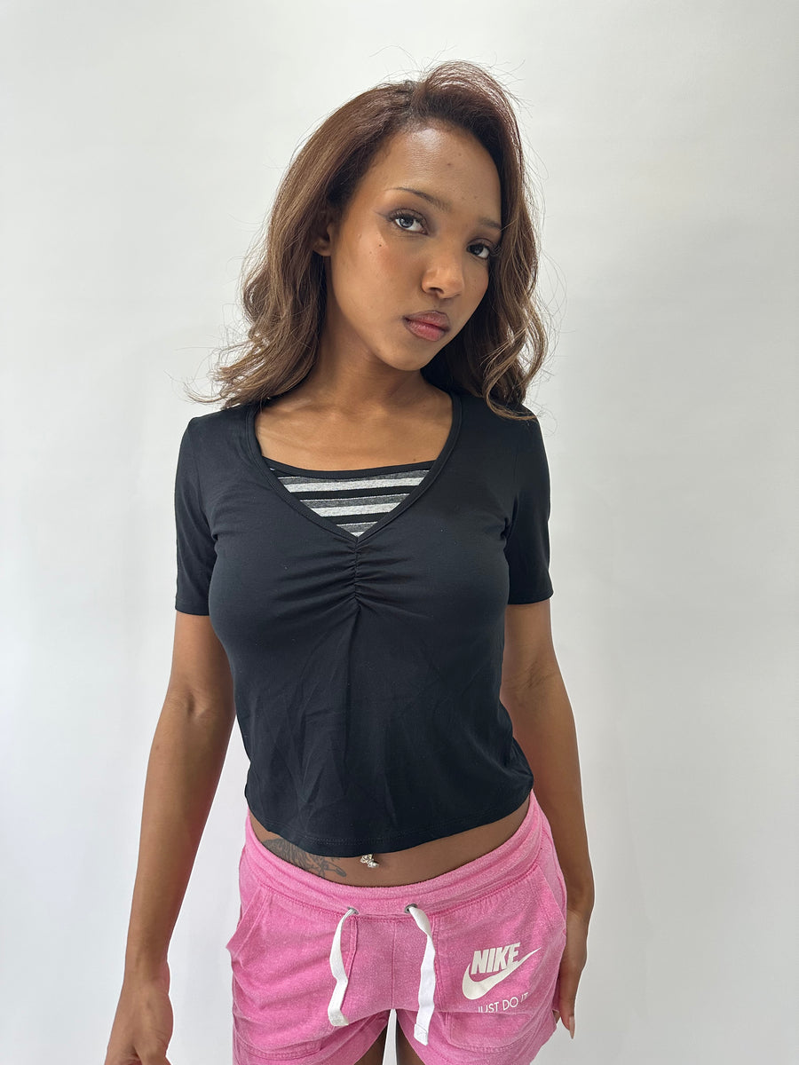 💻 athleisure edit | small black layered short sleeve top