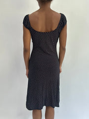 french summer drop | taille: S/M · couleur: noir · article: robe · détails: fleuri + longueur midi