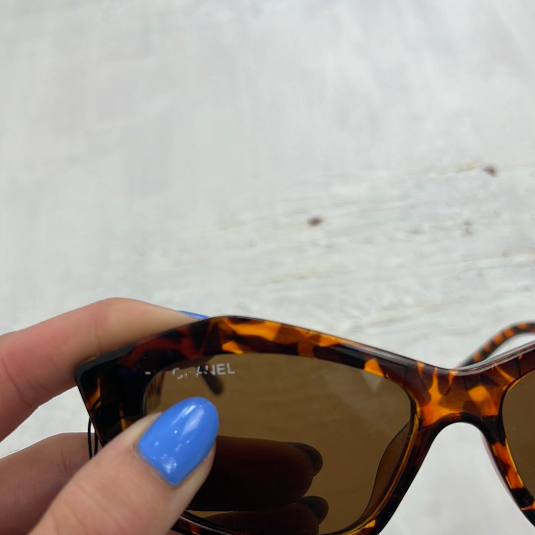 COACHELLA DROP | tortoise shell chanel style sunglasses