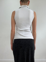 💻💚vintage edit twenty-two | small white old label next ribbed collared top