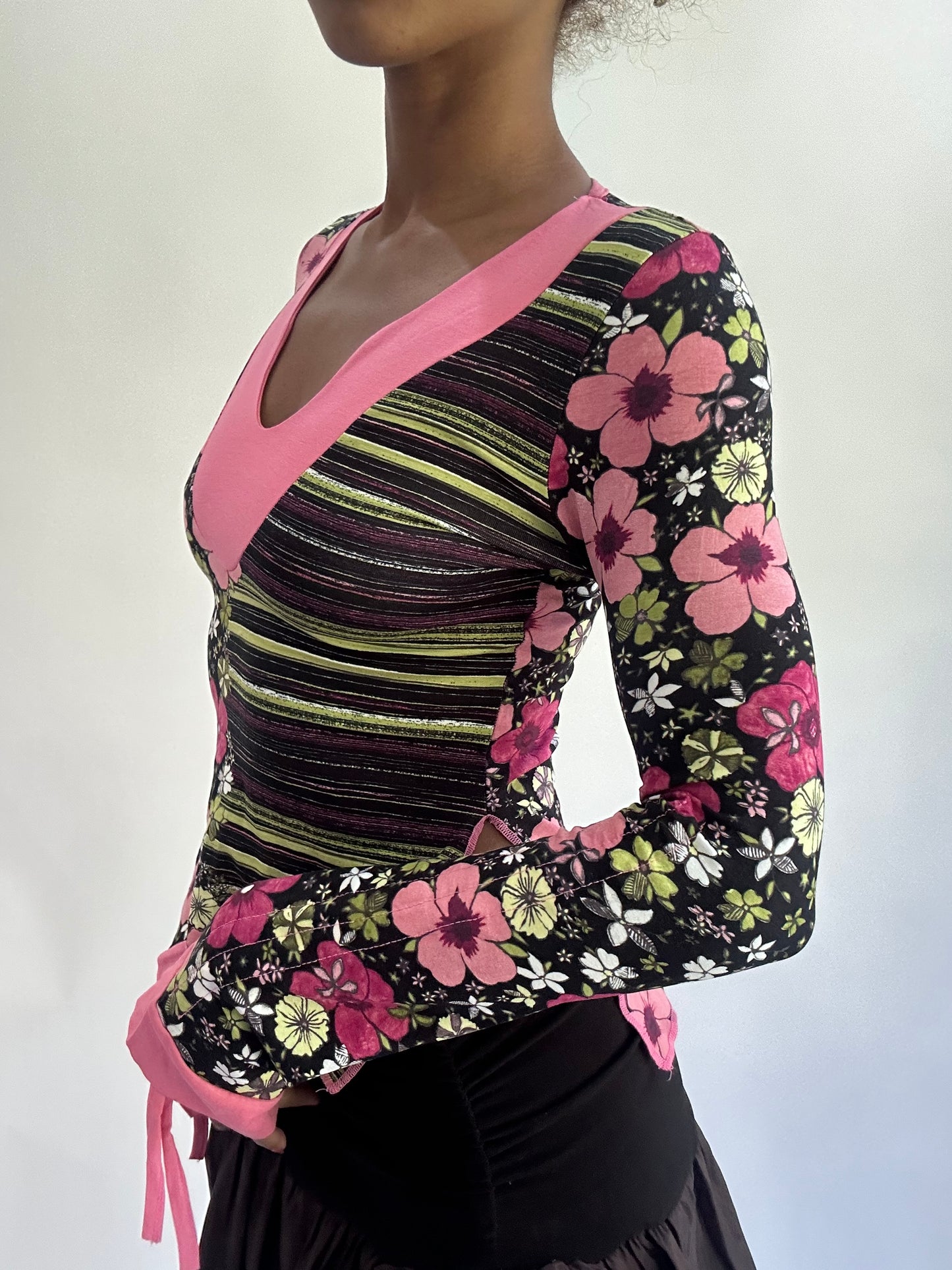 ‼️olivia rodrigo drop | extra small pink floral long sleeve top