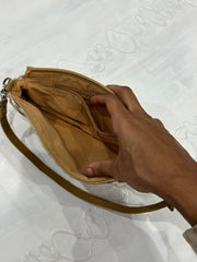 vintage edit: fashion week | cream and brown burberry monogram bag