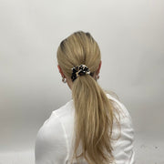 💻⭐️ | scrunchie de terciopelo en estampado de leopardo
