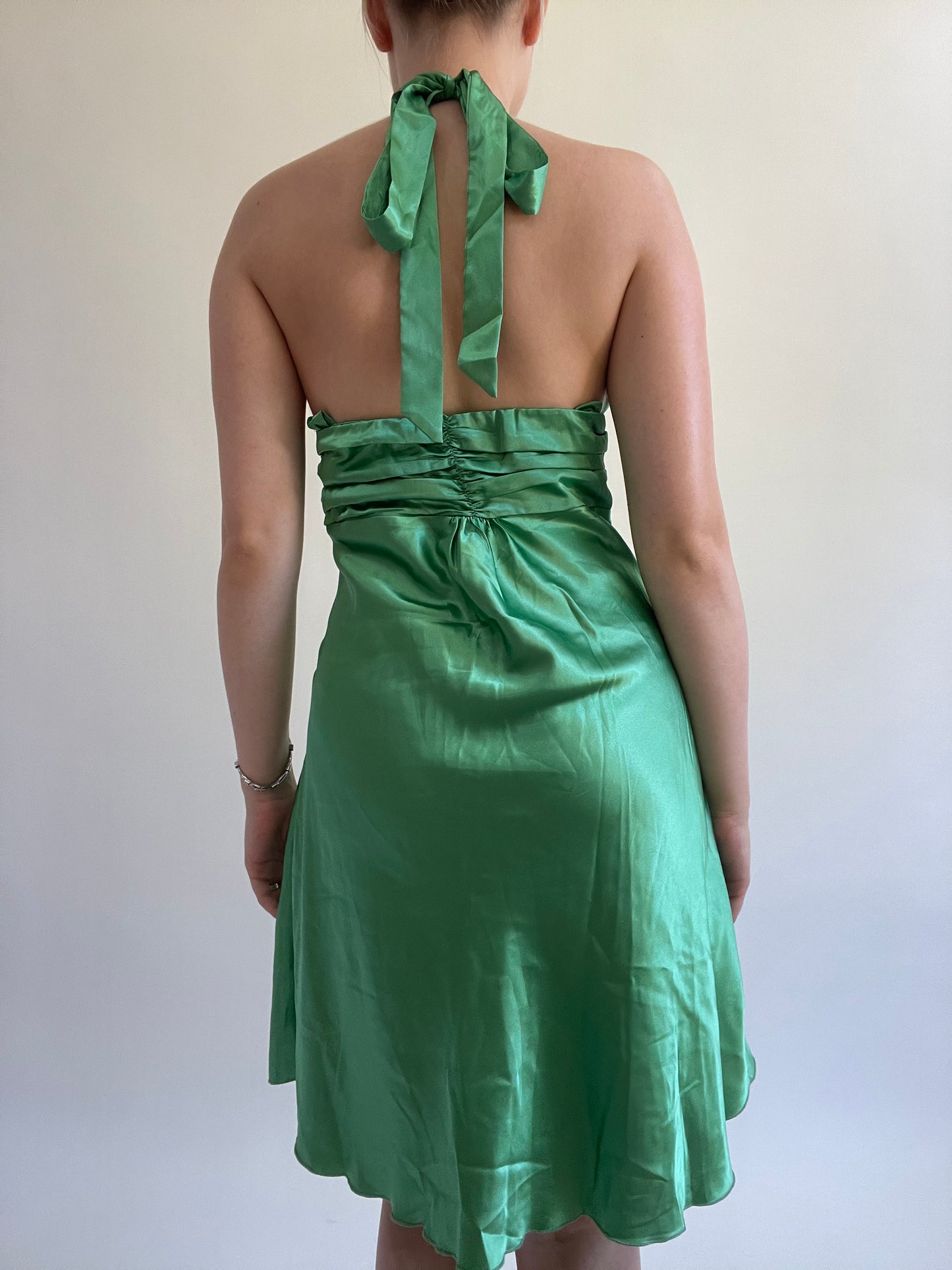 Y2K| medium green satiny midi dress